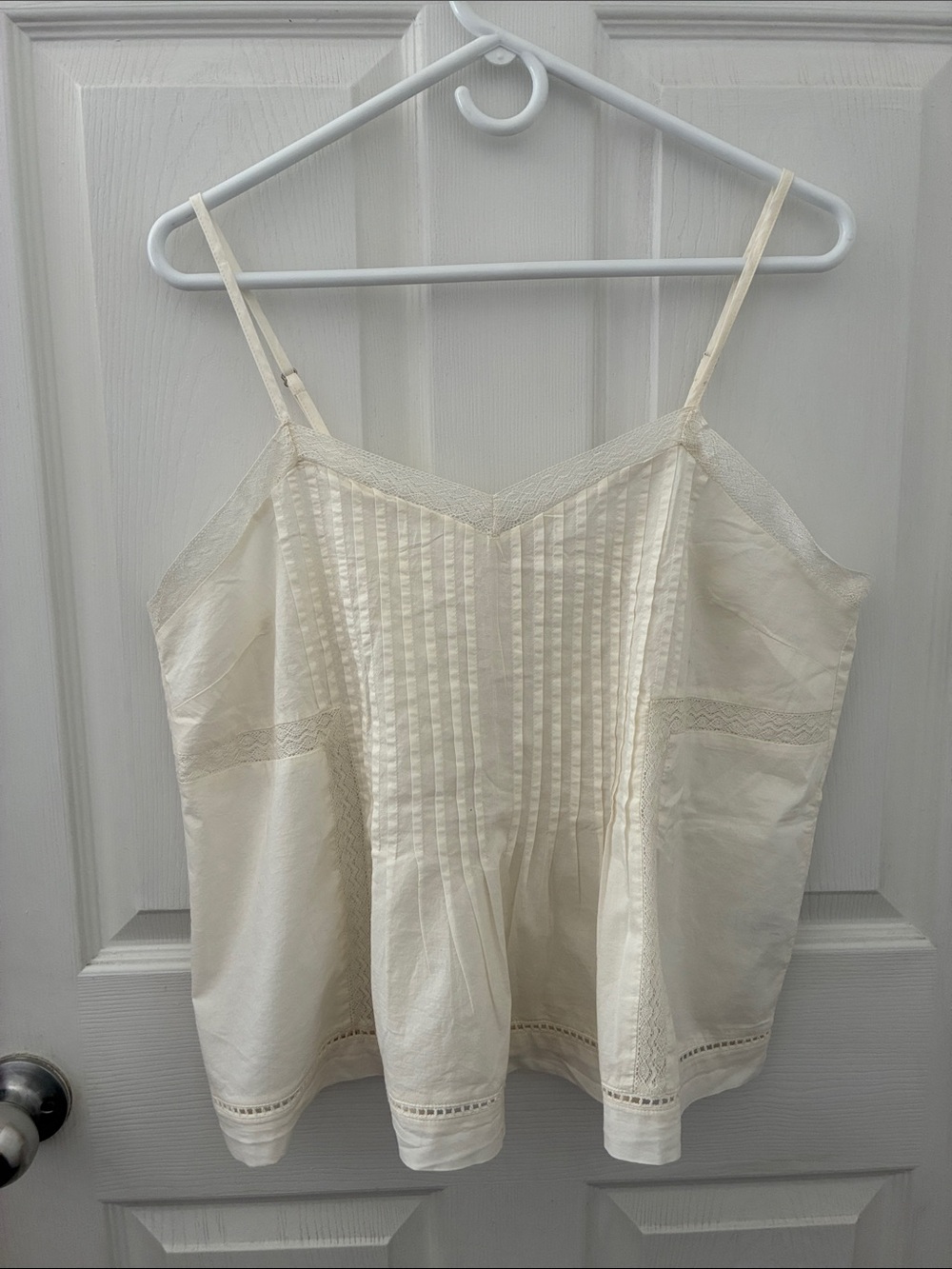 Universal Thread Cream Lace-Trim Pintuck Camisole